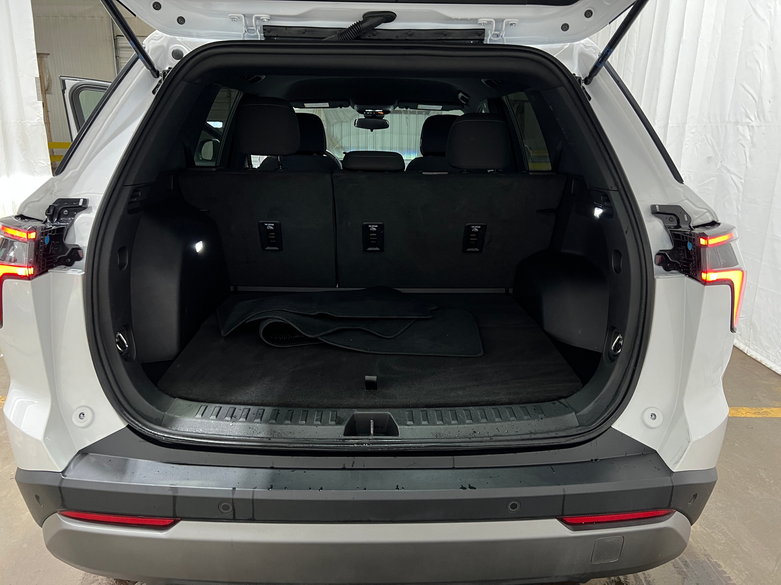 Thumbnail: 2025 Chevrolet Equinox - 7