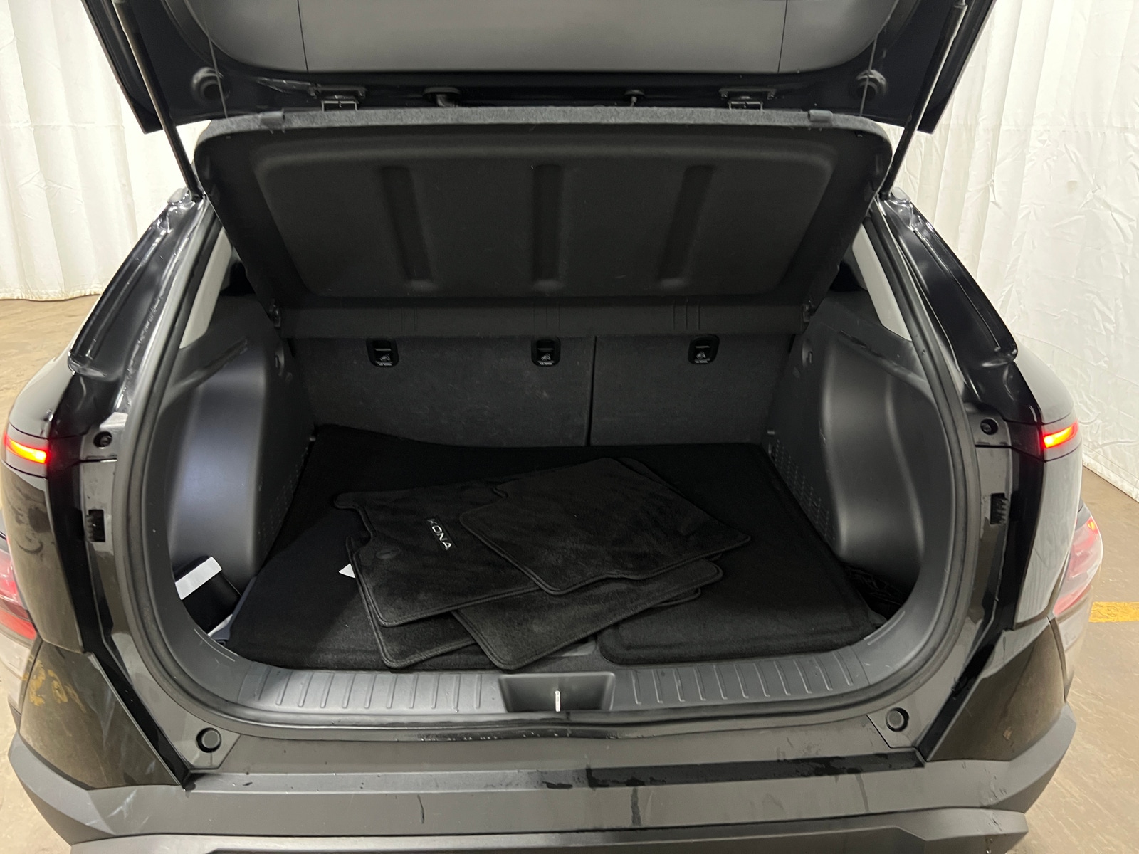 Thumbnail: 2024 Hyundai Kona - 7