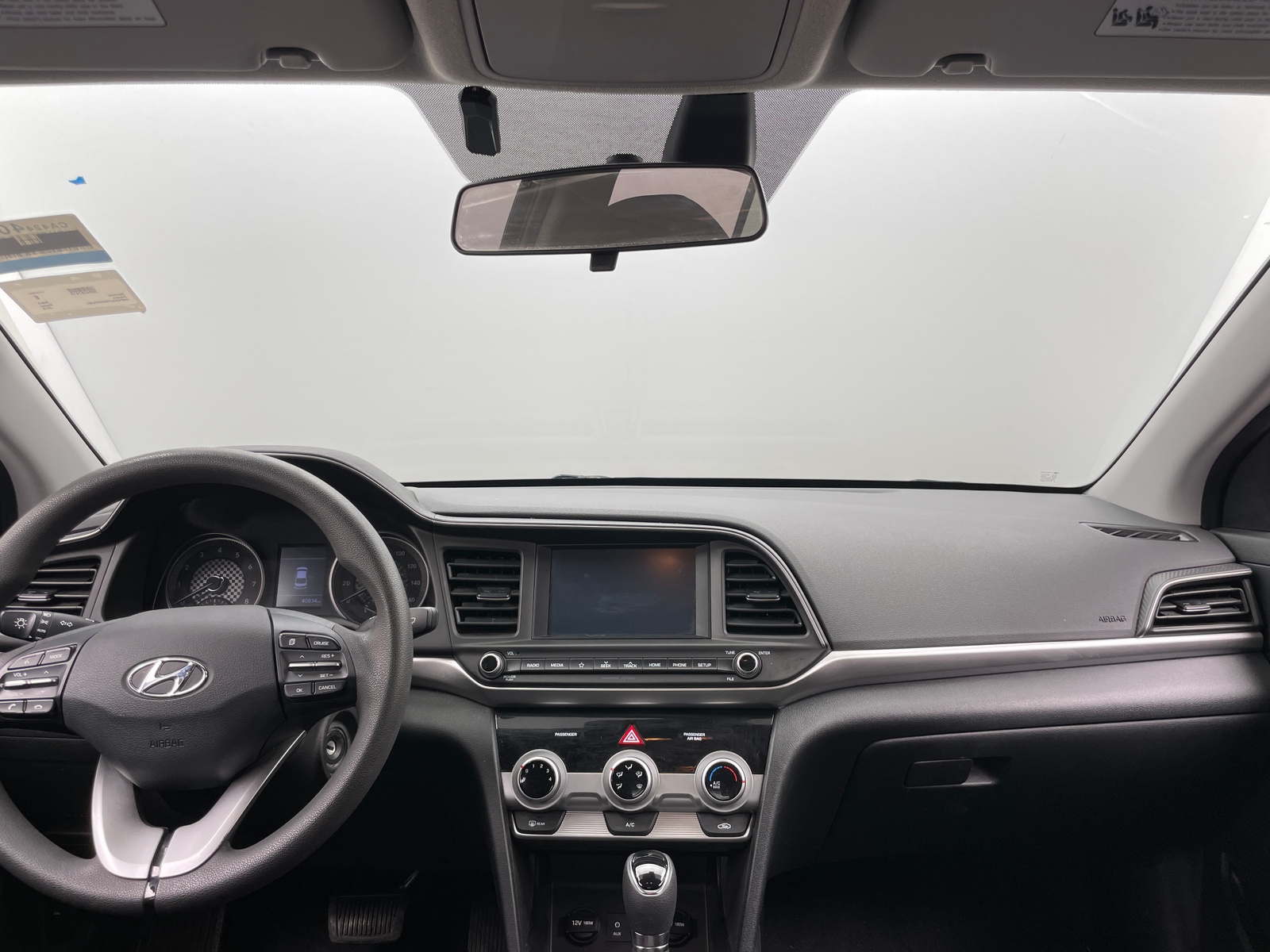 Thumbnail: 2019 Hyundai Elantra - 3