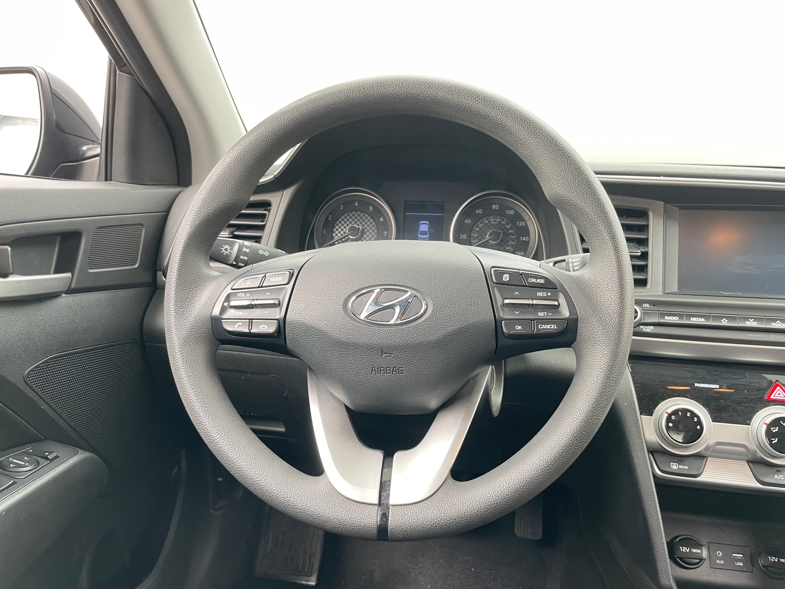 Thumbnail: 2019 Hyundai Elantra - 5