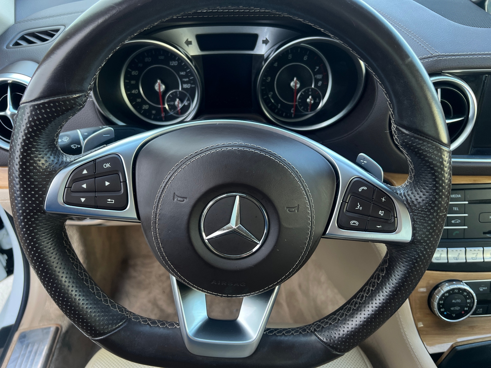 Thumbnail: 2018 Mercedes-Benz SL-Class - 4