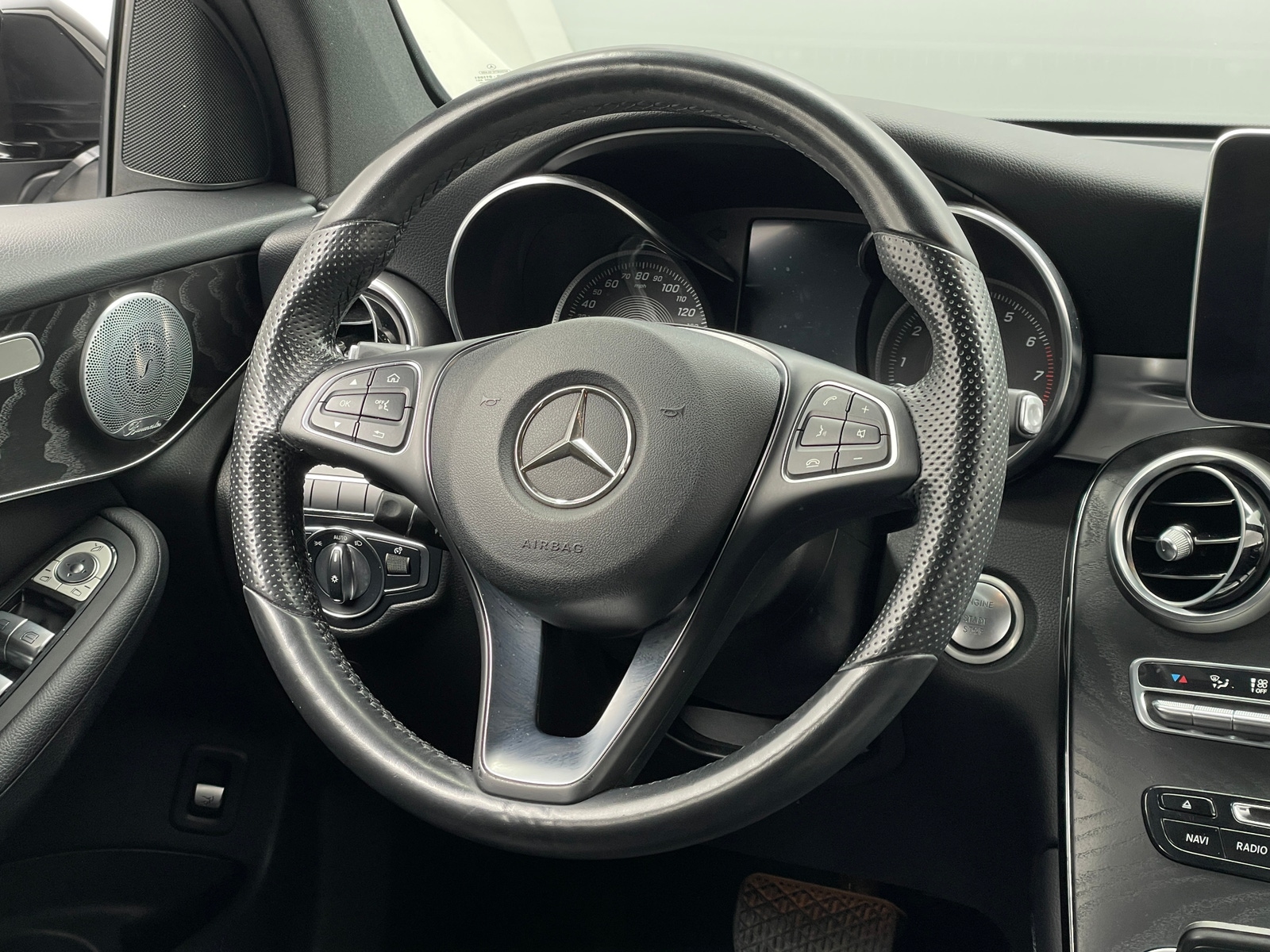 Thumbnail: 2018 Mercedes-Benz GLC - 4