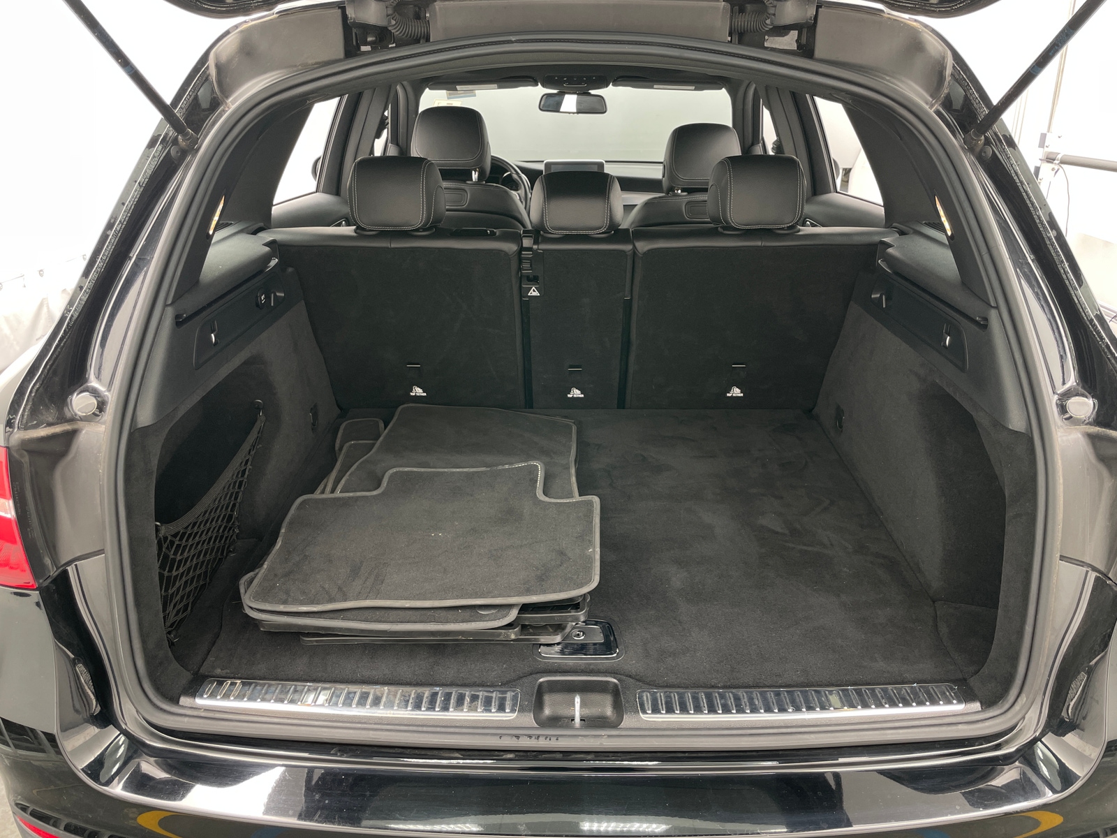 Thumbnail: 2018 Mercedes-Benz GLC - 6