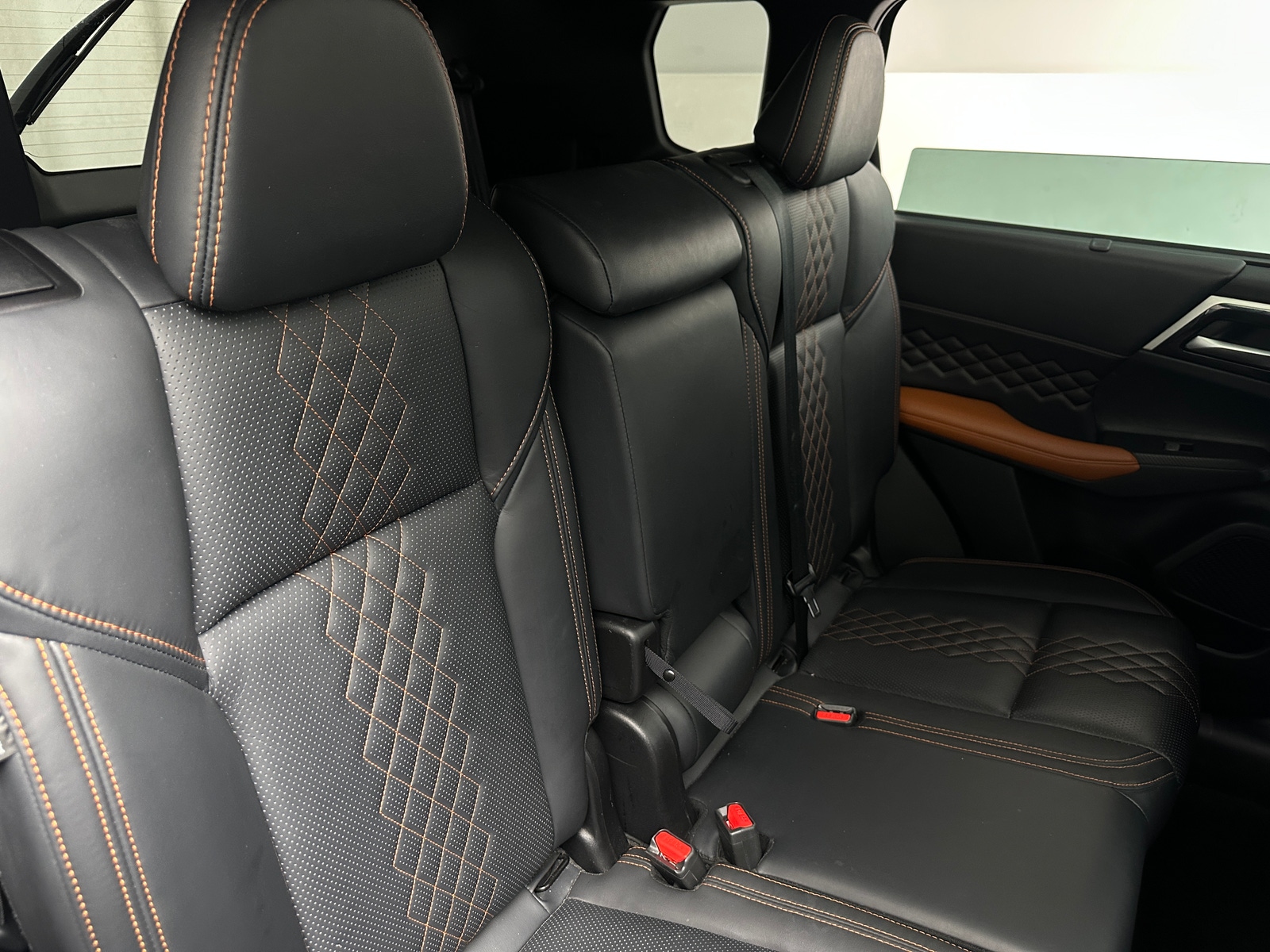 Thumbnail: 2023 Mitsubishi Outlander - 5