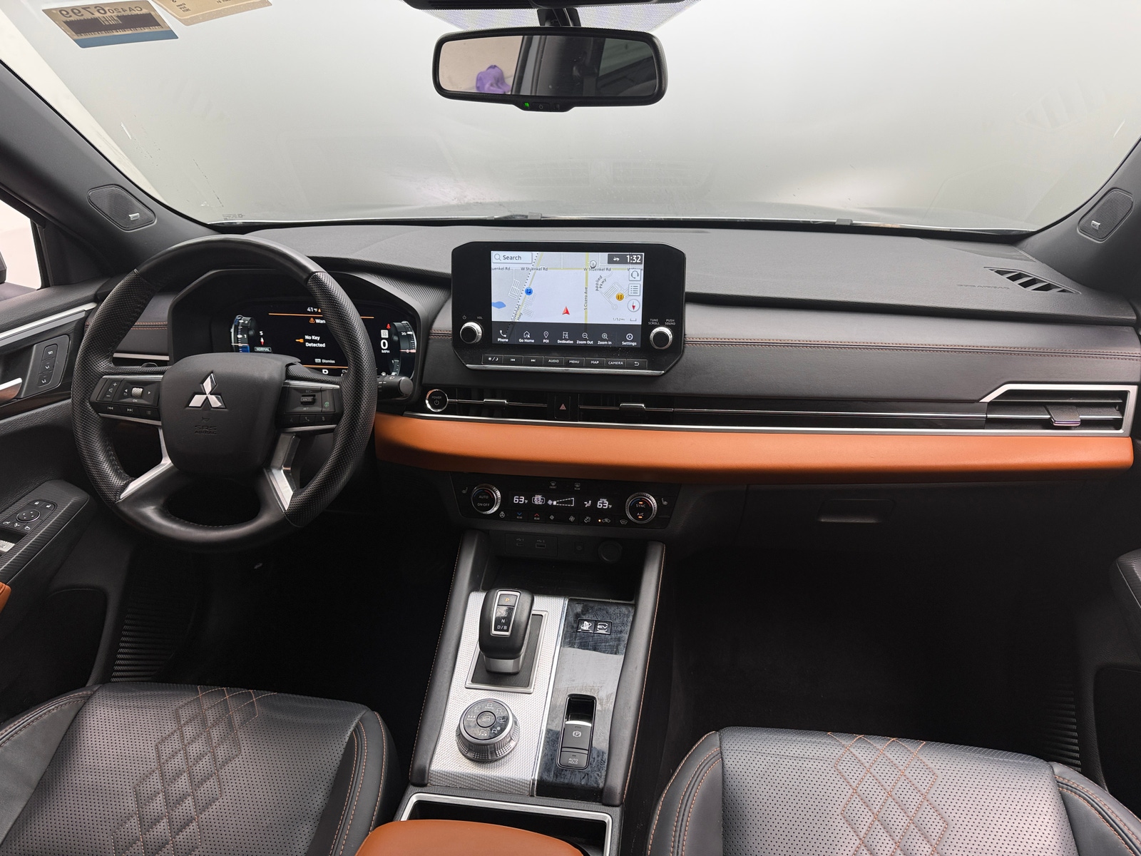 Thumbnail: 2023 Mitsubishi Outlander - 2