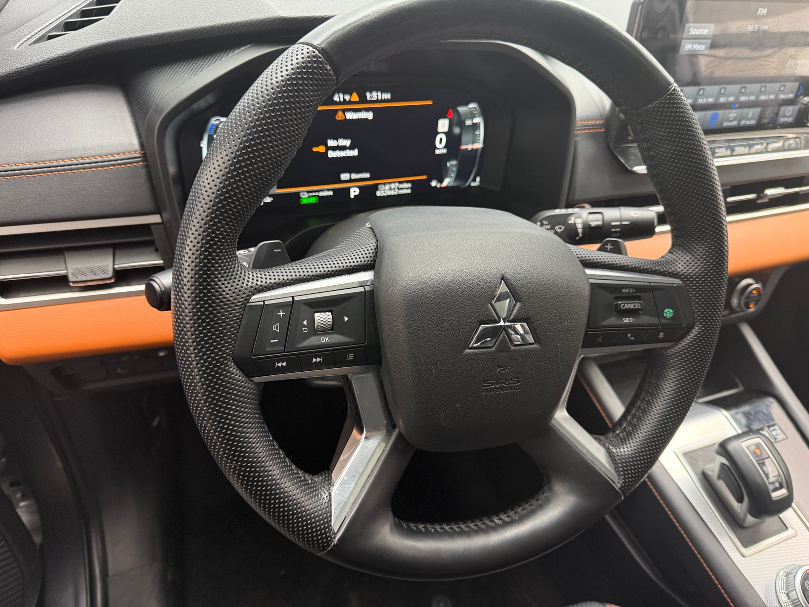 Thumbnail: 2023 Mitsubishi Outlander - 4