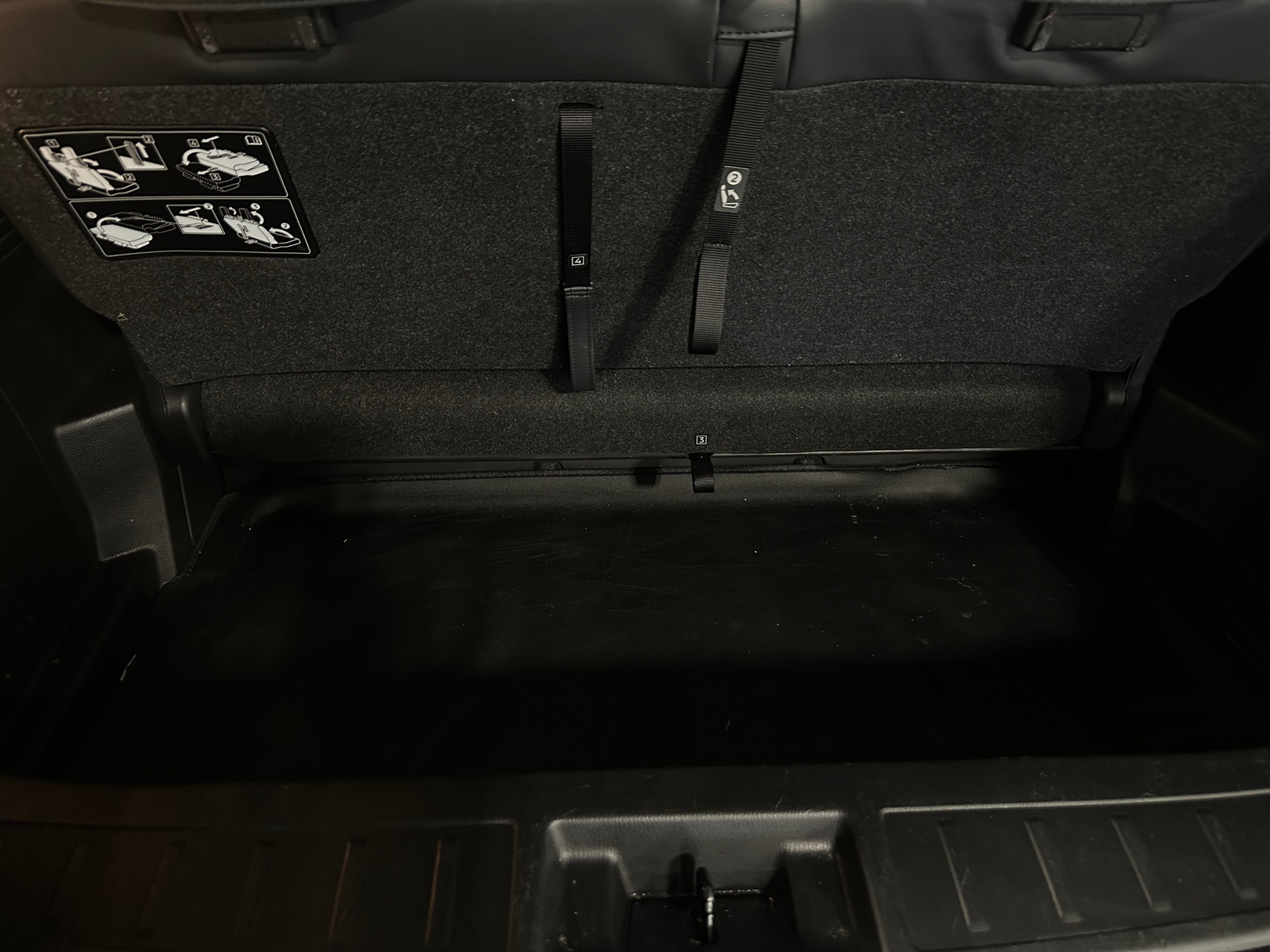 Thumbnail: 2023 Mitsubishi Outlander - 6