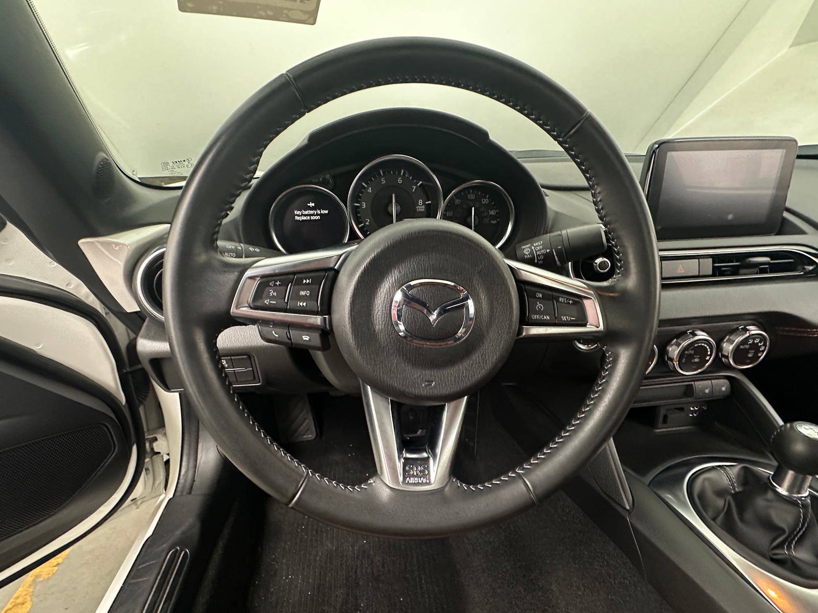 Thumbnail: 2022 Mazda MX-5 Miata - 4