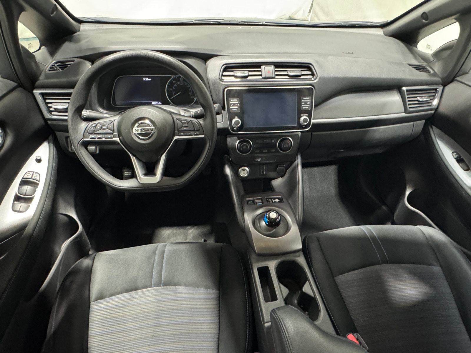 Thumbnail: 2022 Nissan Leaf - 3