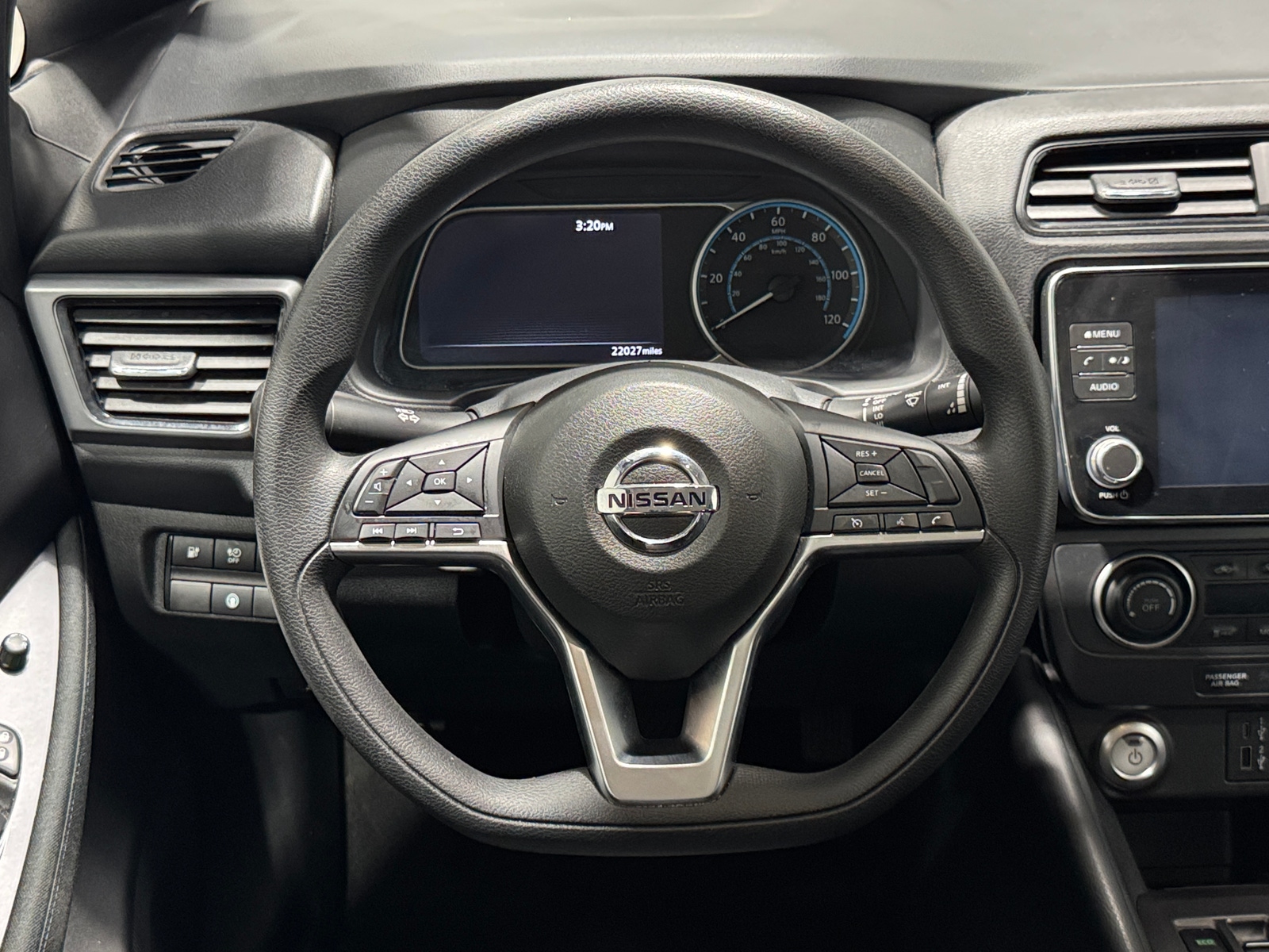 Thumbnail: 2022 Nissan Leaf - 5