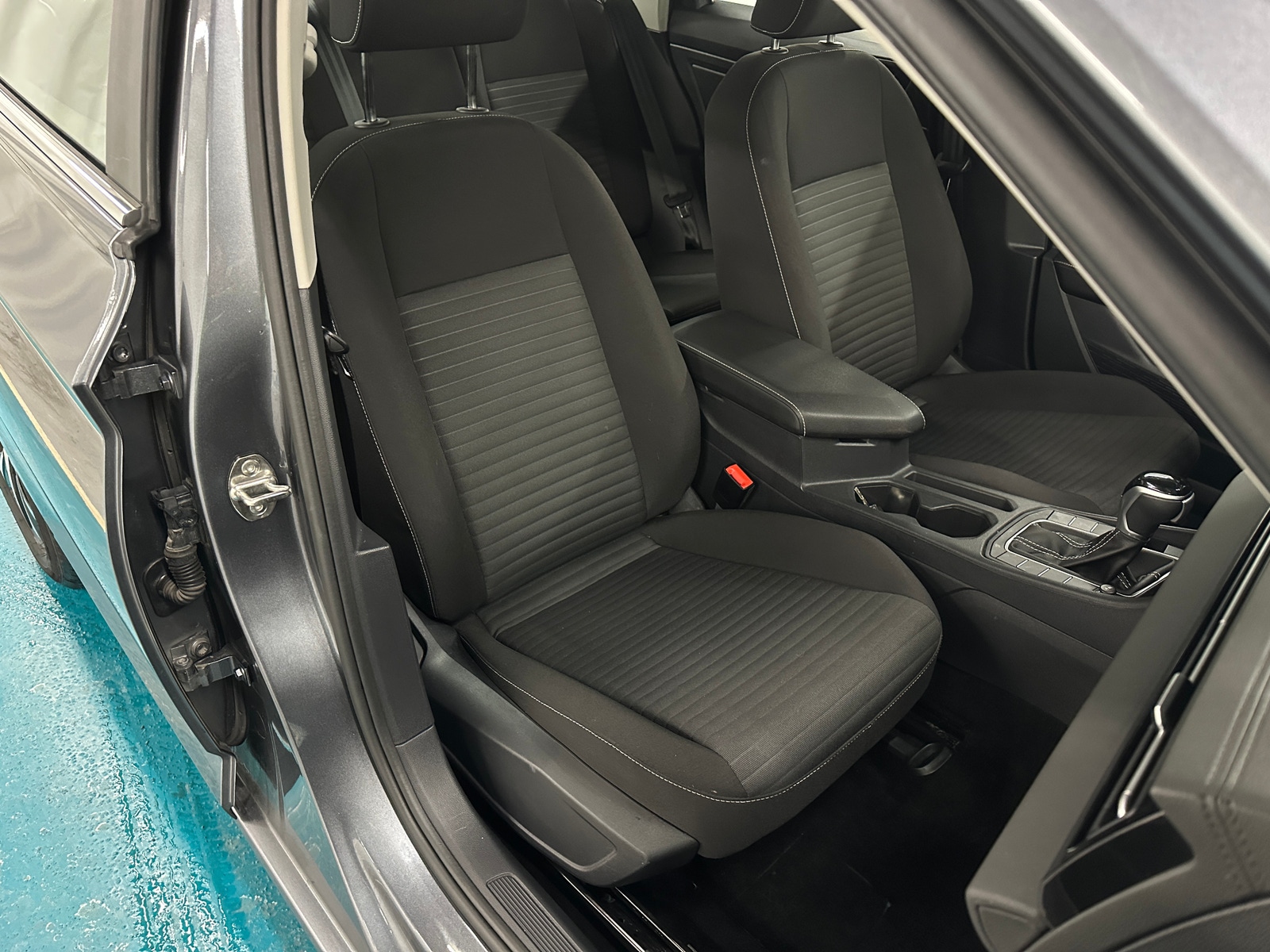 Thumbnail: 2025 Volkswagen Jetta - 2