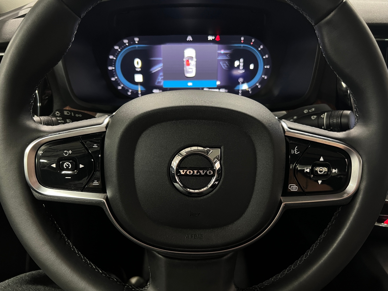 Thumbnail: 2024 Volvo S60 - 4