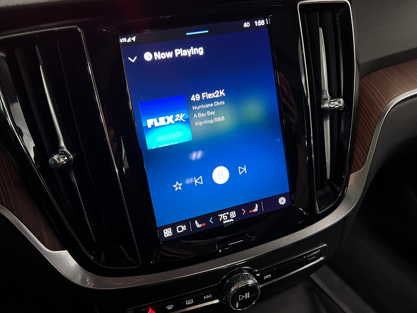 Thumbnail: 2024 Volvo S60 - 3