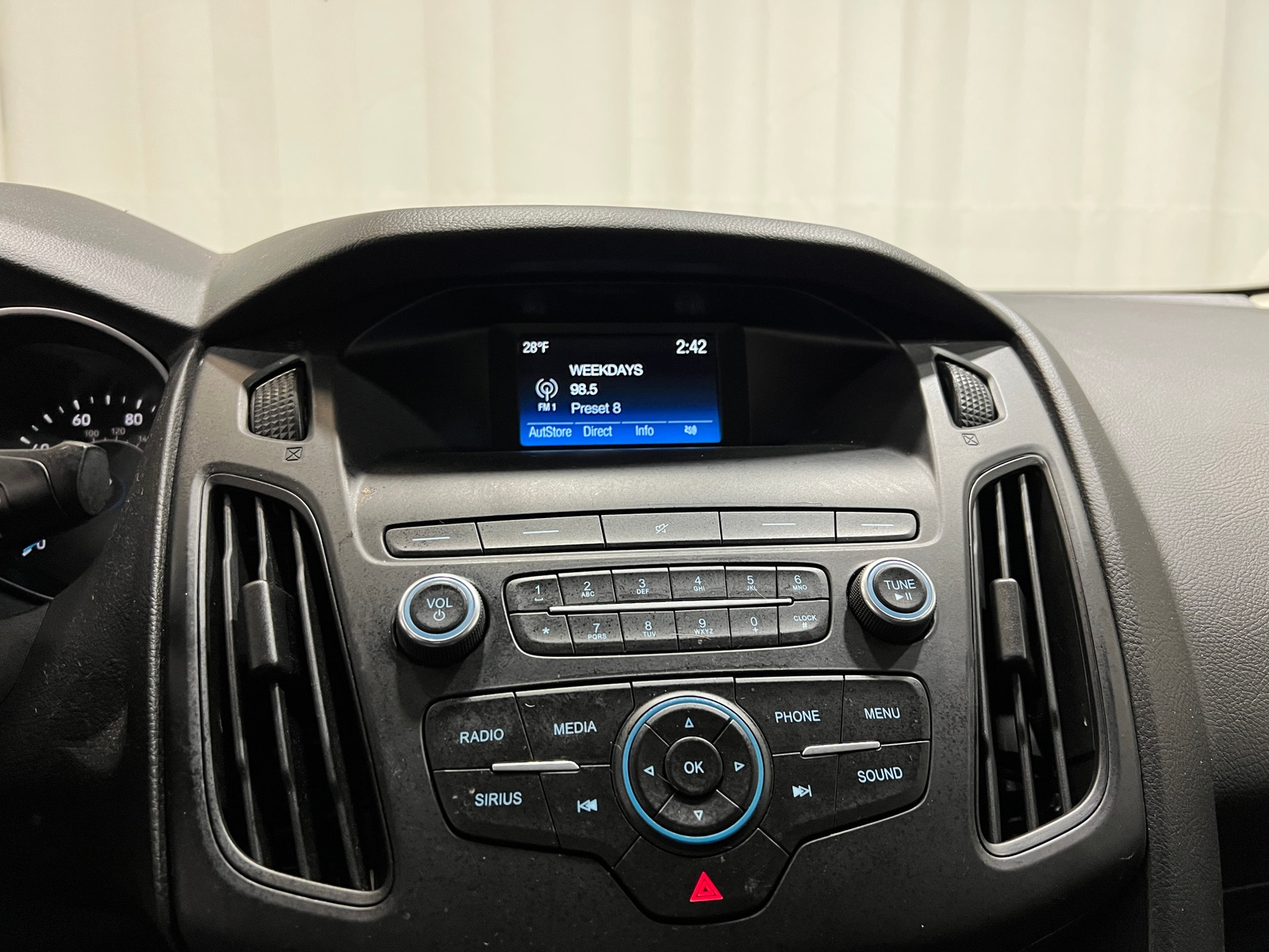 Thumbnail: 2018 Ford Focus - 4