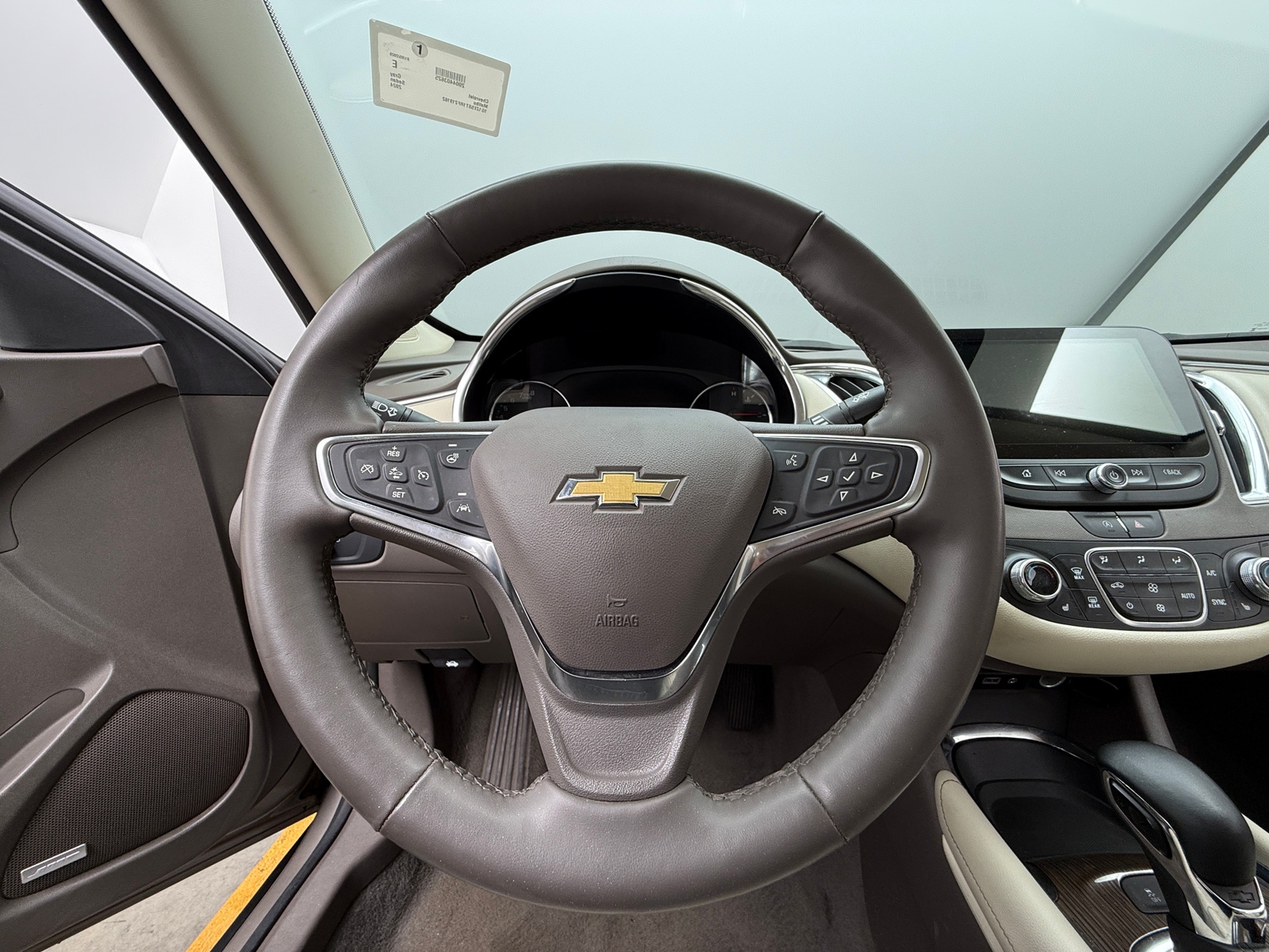 Thumbnail: 2024 Chevrolet Malibu - 4