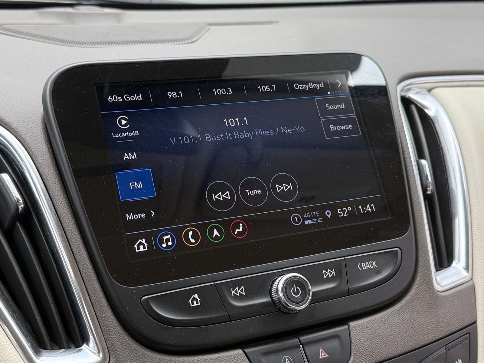 Thumbnail: 2024 Chevrolet Malibu - 3