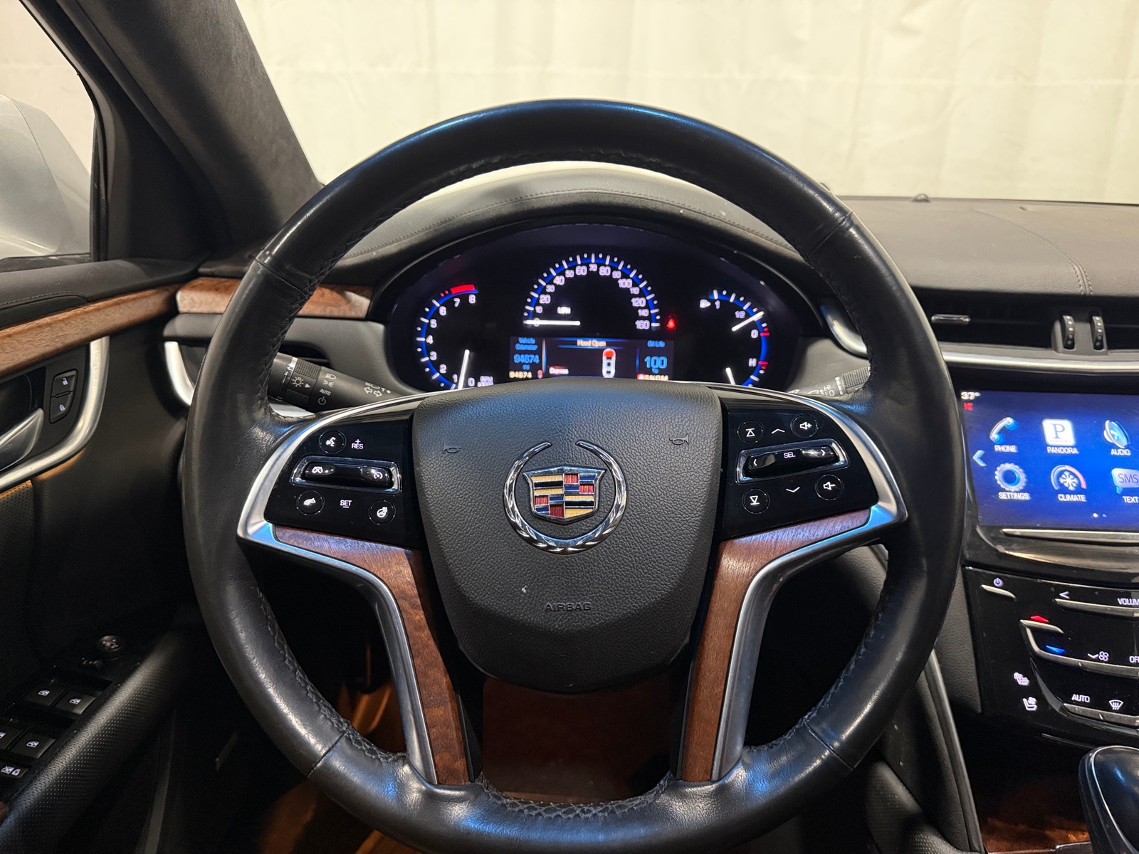 Thumbnail: 2015 Cadillac XTS - 4