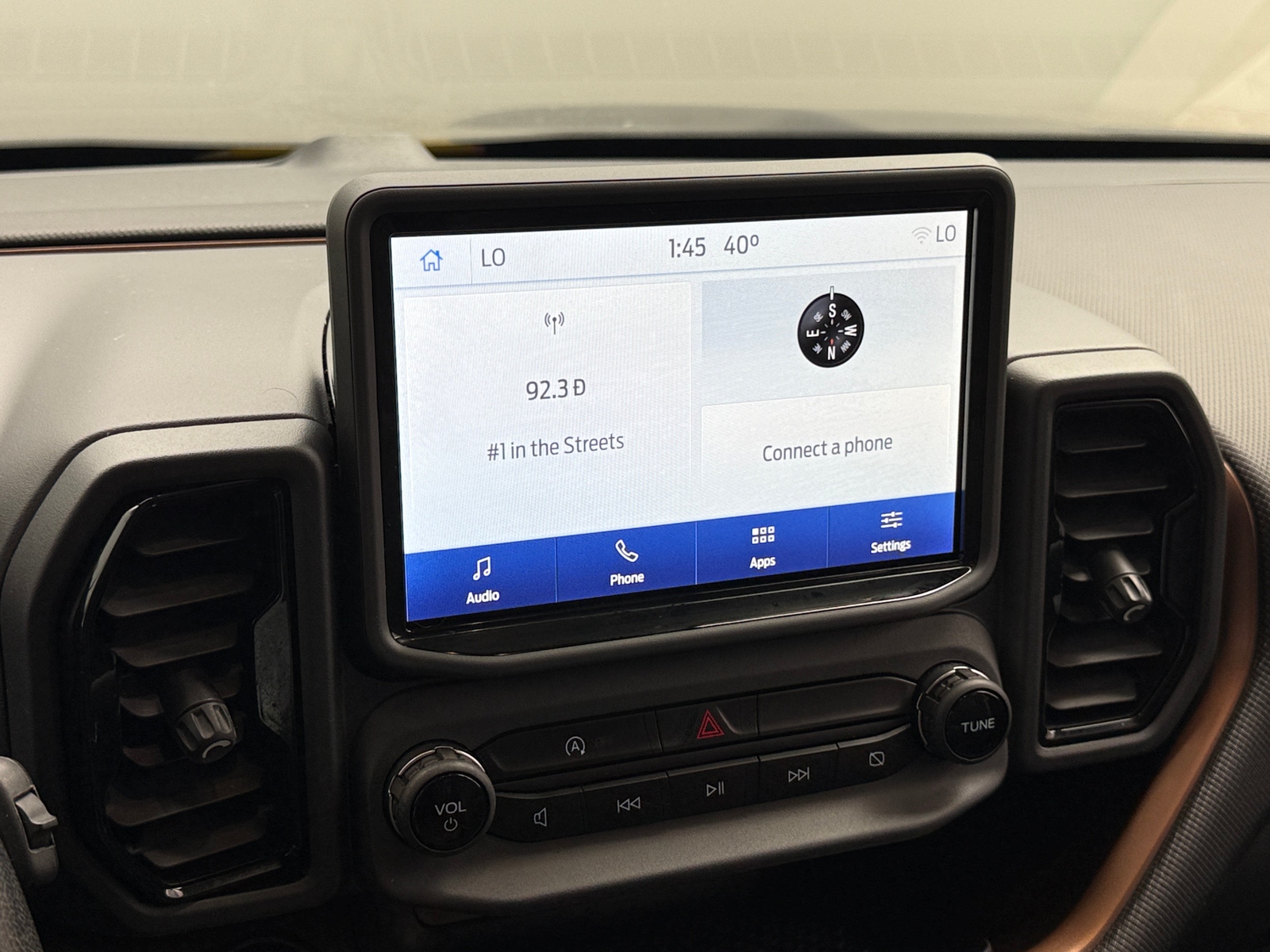 Thumbnail: 2022 Ford Bronco Sport - 4