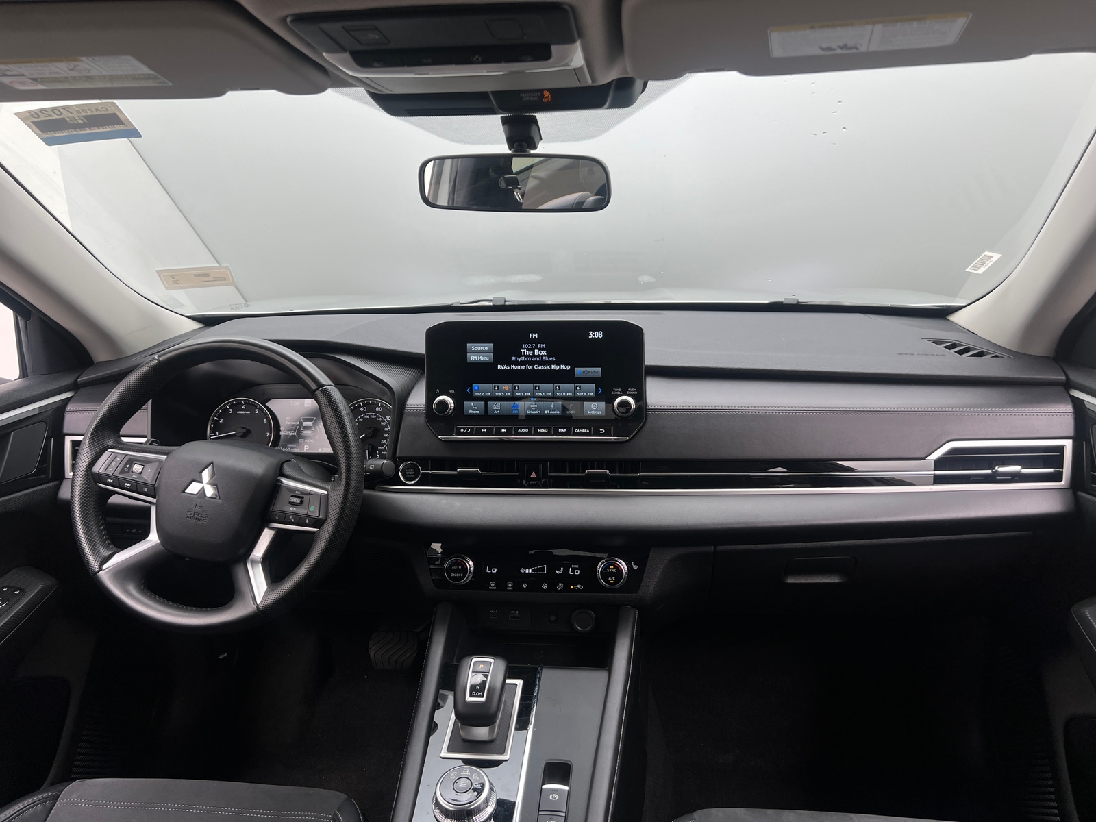 Thumbnail: 2024 Mitsubishi Outlander - 2