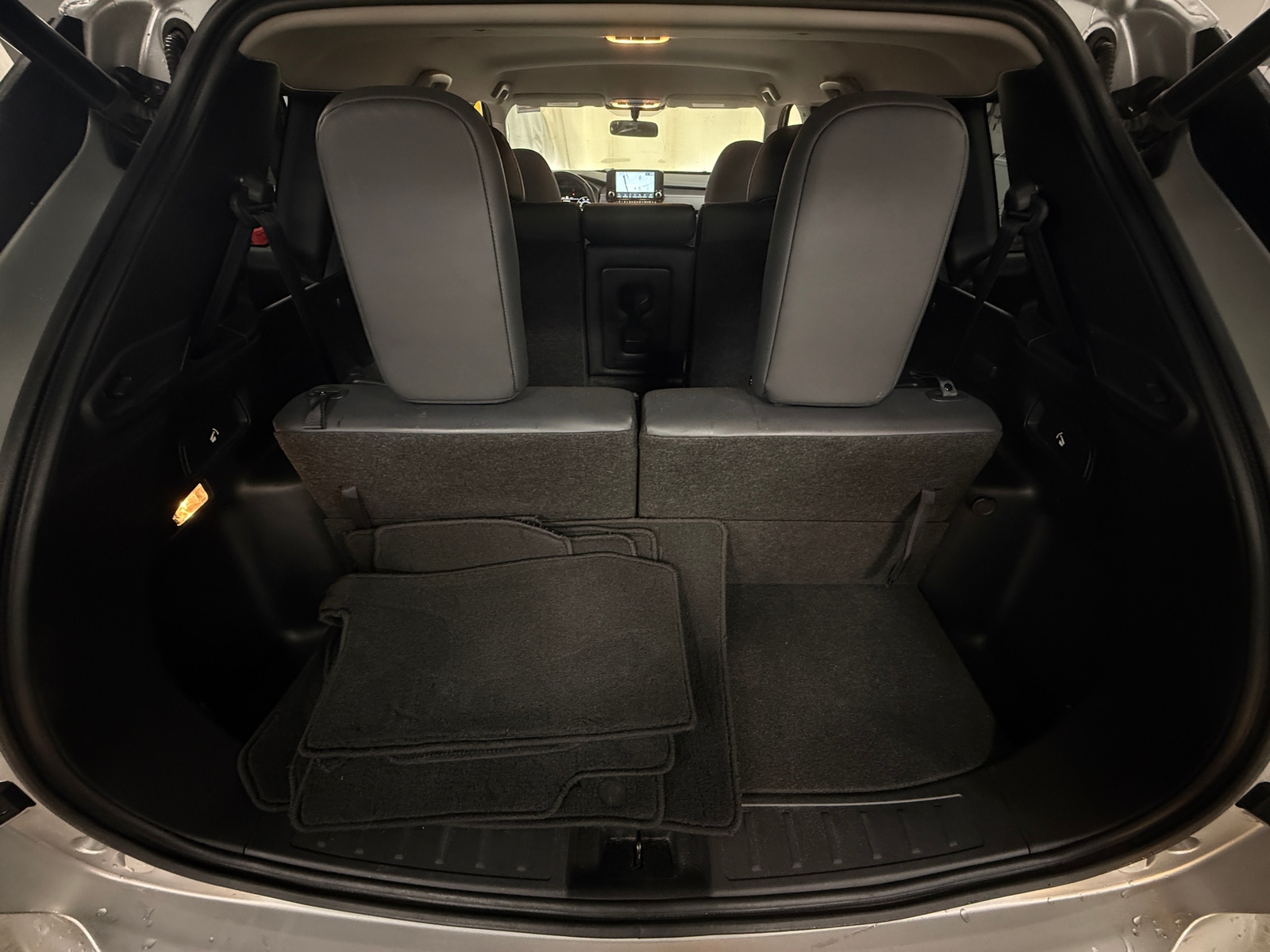 Thumbnail: 2024 Mitsubishi Outlander - 6