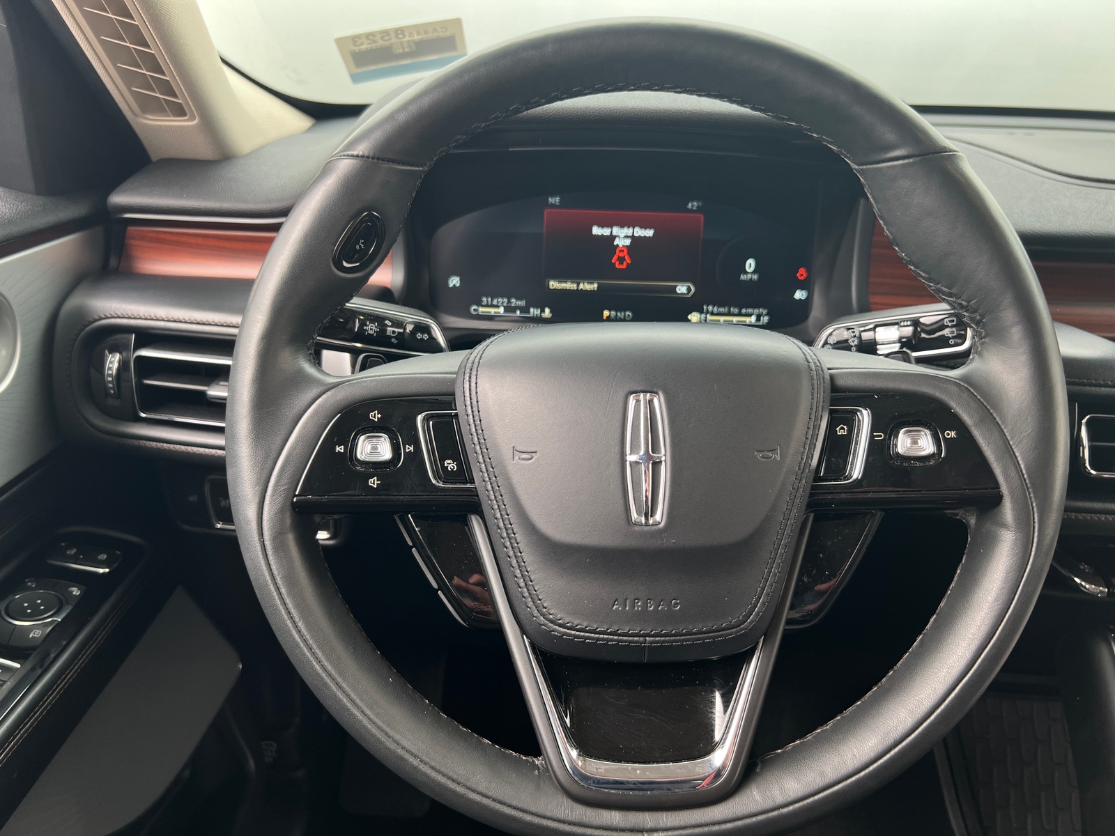 Thumbnail: 2022 Lincoln Aviator - 4