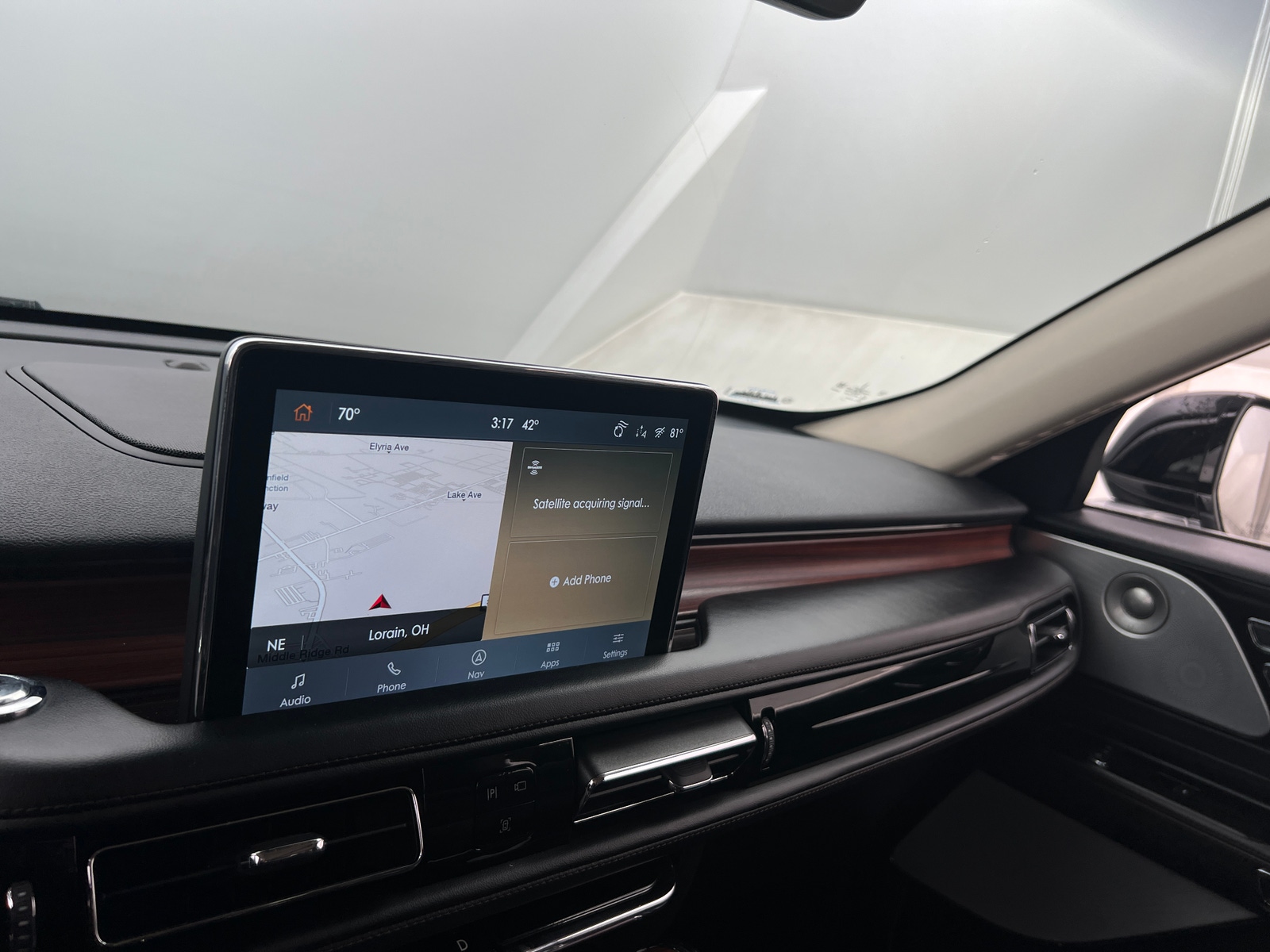 Thumbnail: 2022 Lincoln Aviator - 3