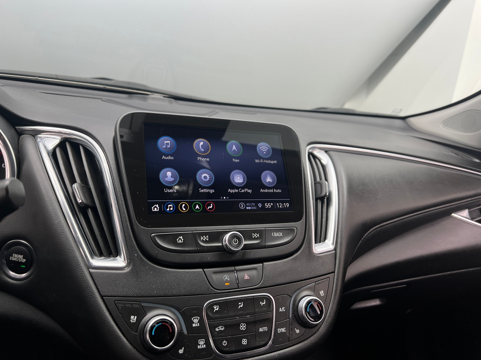 Thumbnail: 2024 Chevrolet Malibu - 3