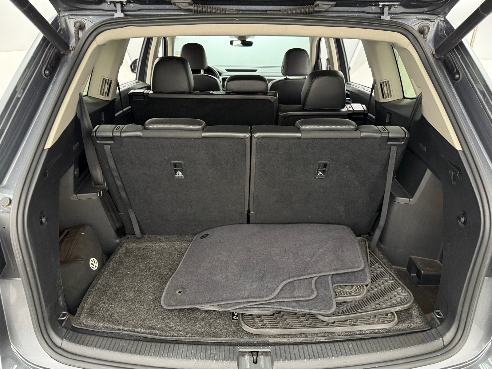 Thumbnail: 2018 Volkswagen Atlas - 6