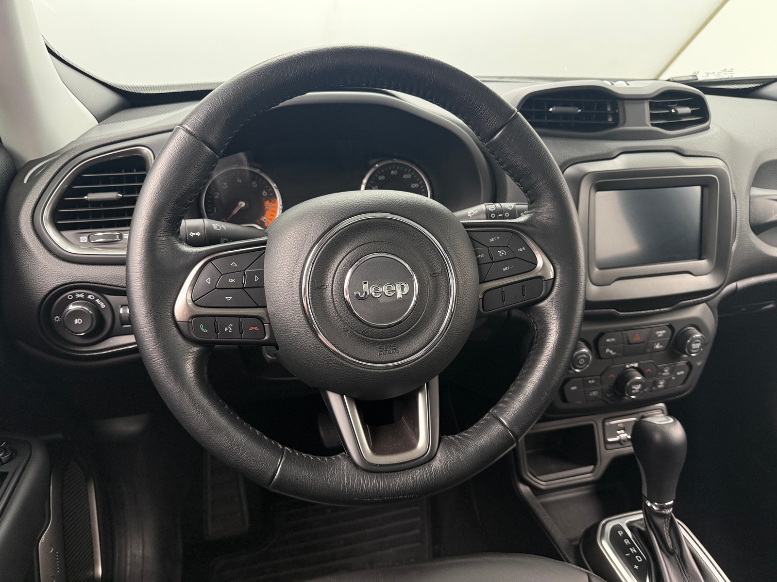 Thumbnail: 2018 Jeep Renegade - 4