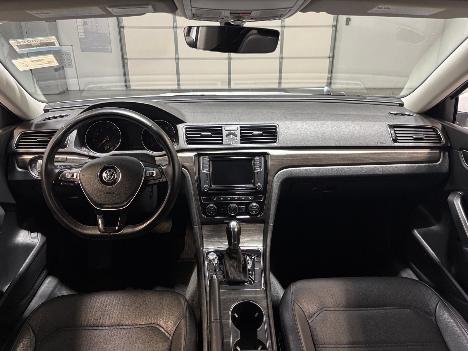 Thumbnail: 2017 Volkswagen Passat - 2