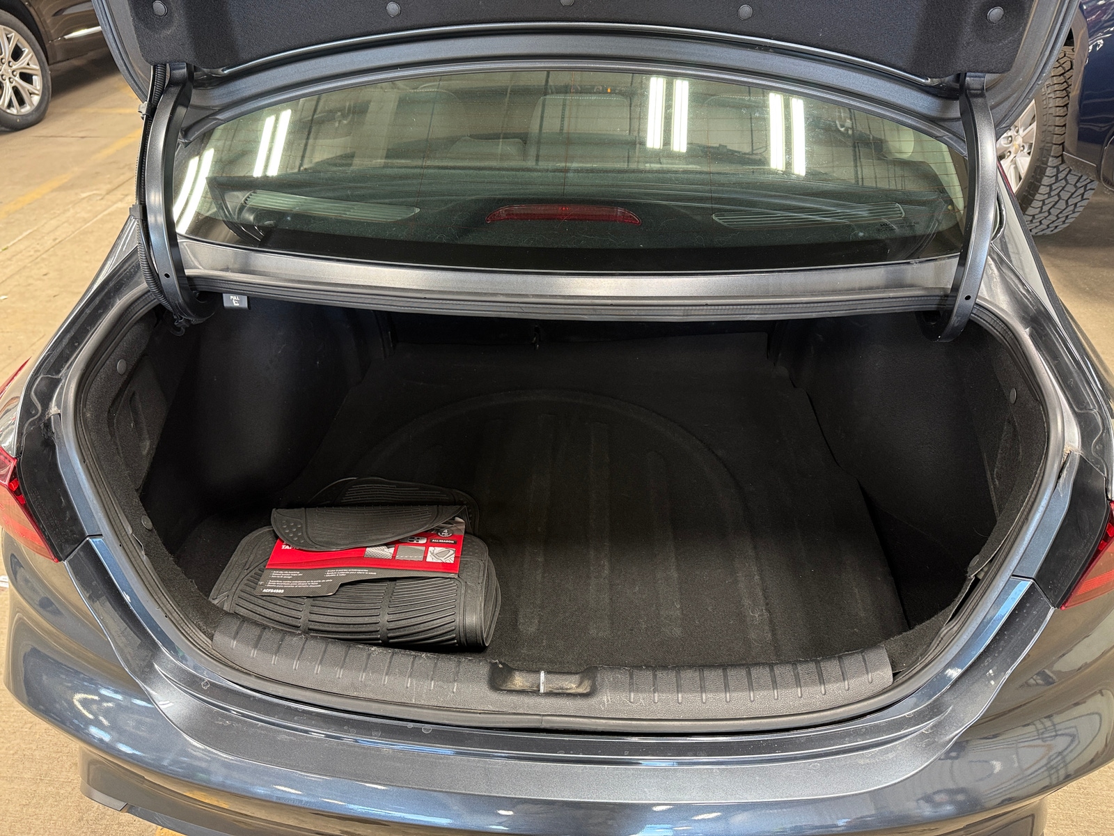 Thumbnail: 2024 Kia Forte - 7