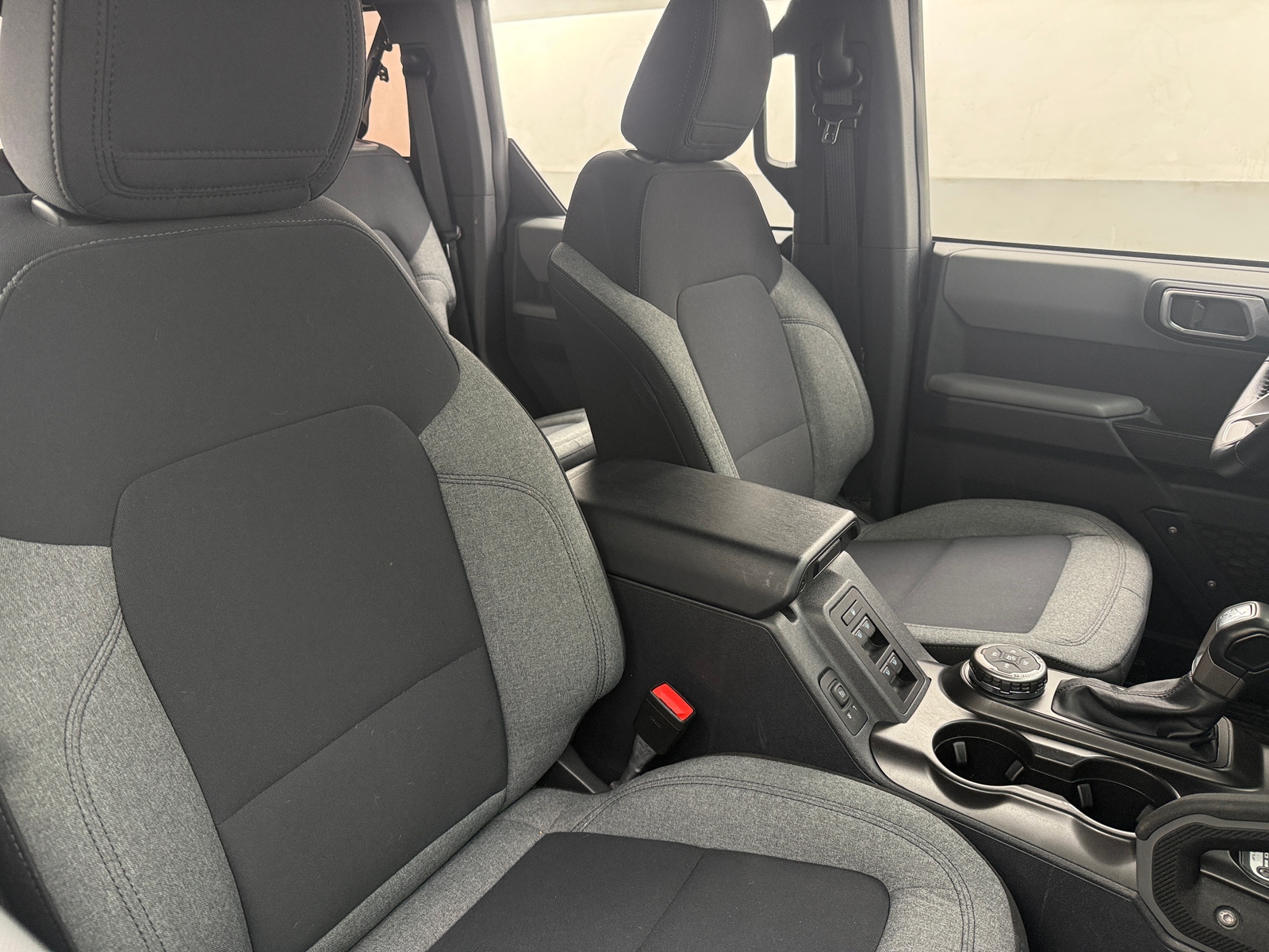 Thumbnail: 2022 Ford Bronco - 2