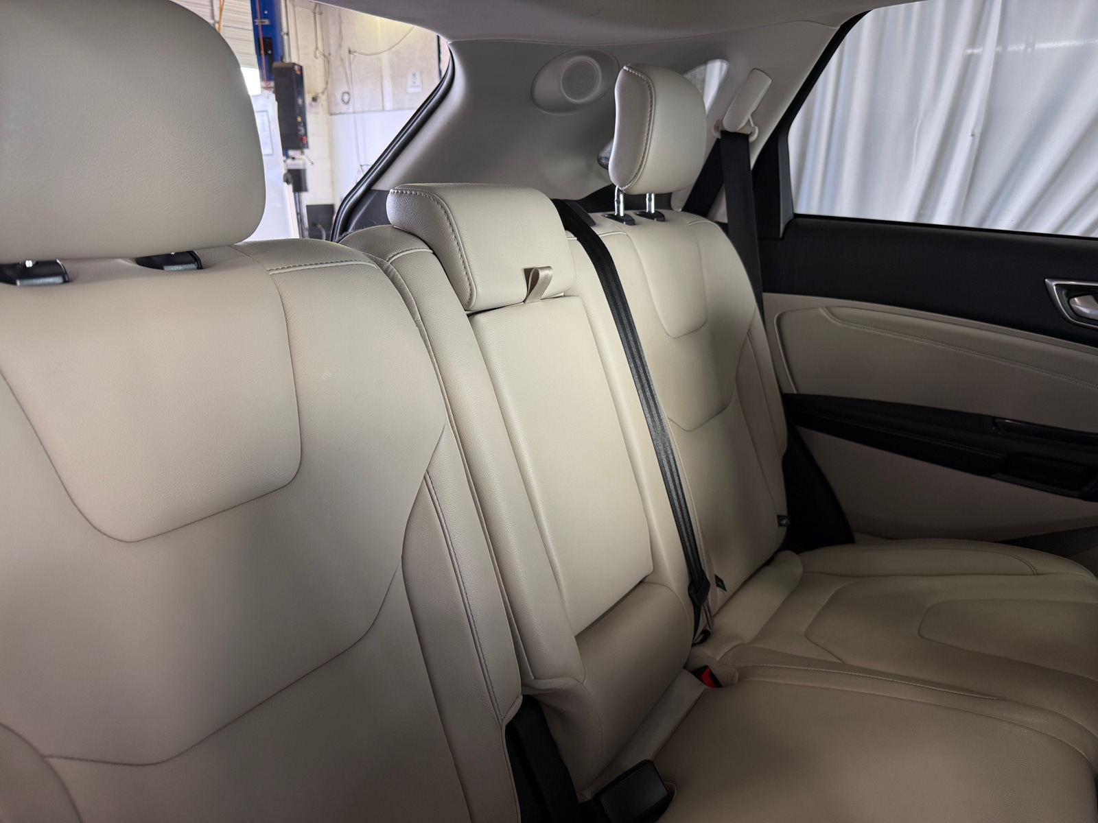 Thumbnail: 2020 Ford Edge - 5