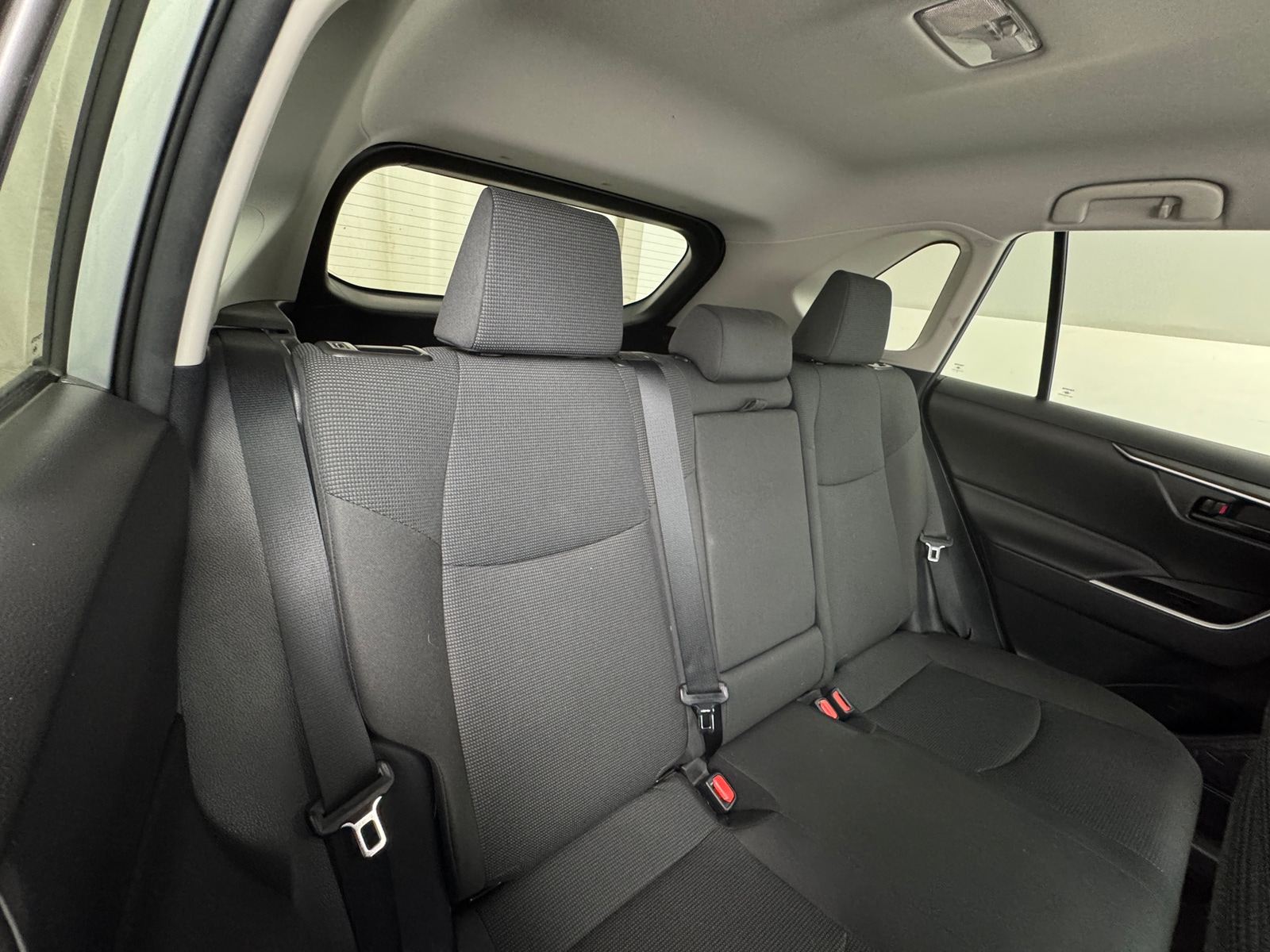 Thumbnail: 2021 Toyota RAV4 - 6