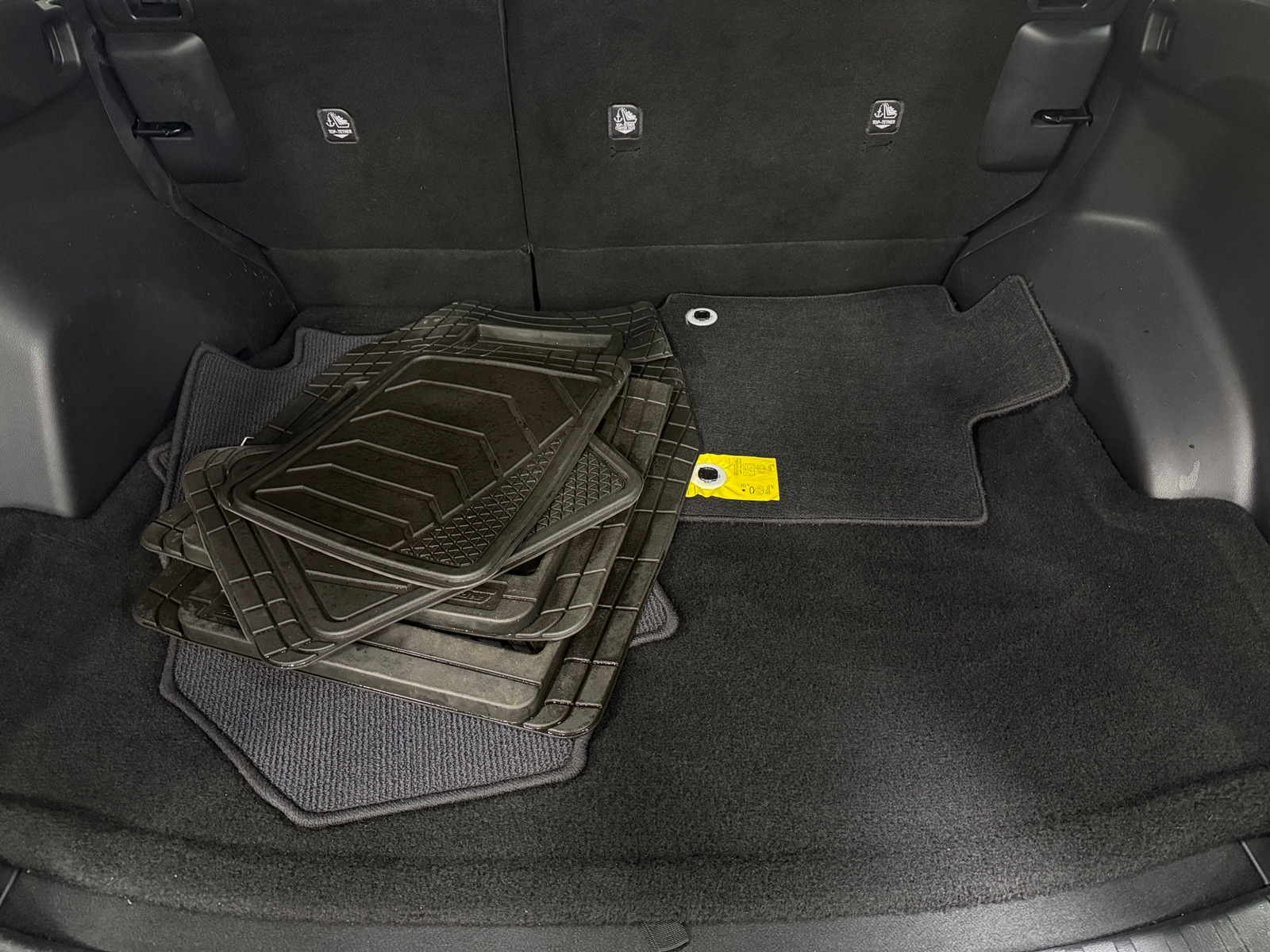 Thumbnail: 2021 Toyota RAV4 - 7