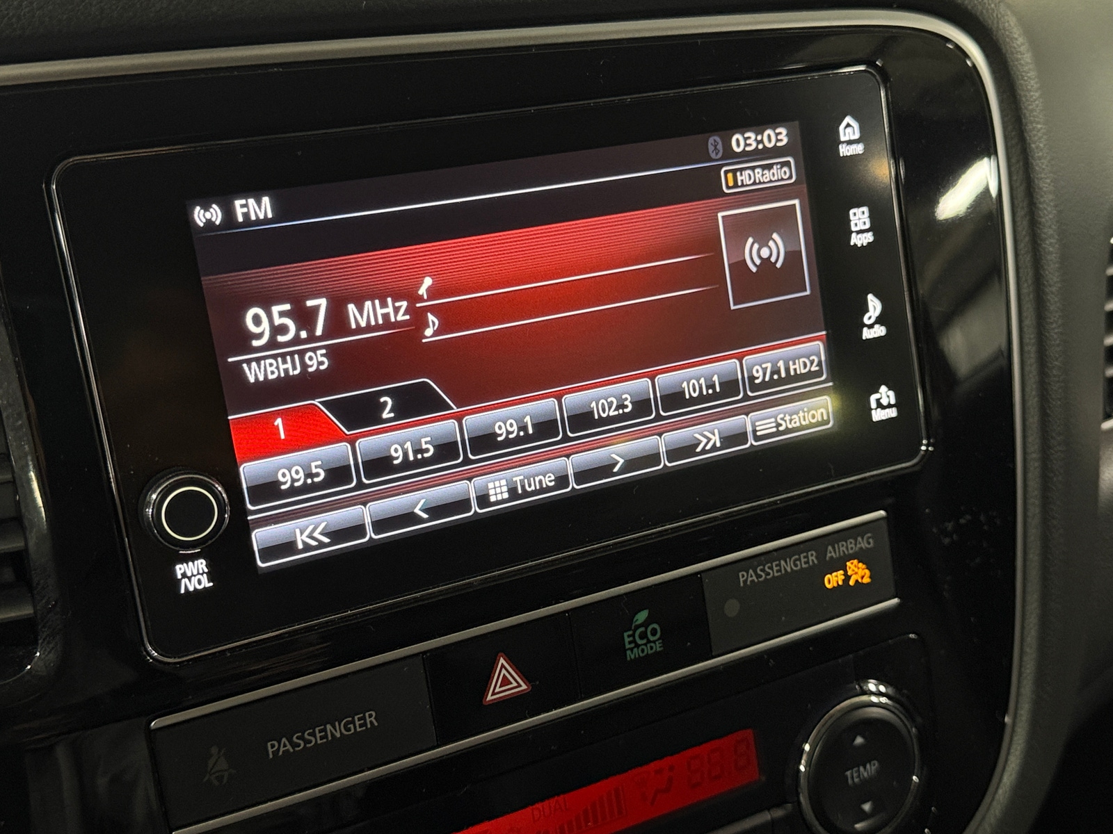 Thumbnail: 2019 Mitsubishi Outlander - 4