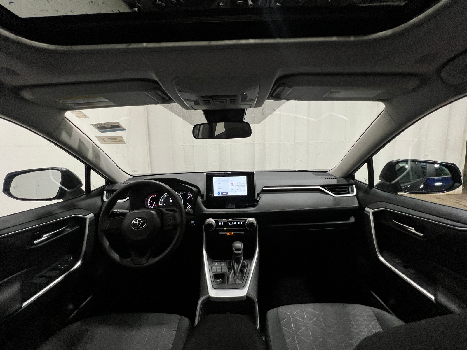 Thumbnail: 2025 Toyota RAV4 - 3