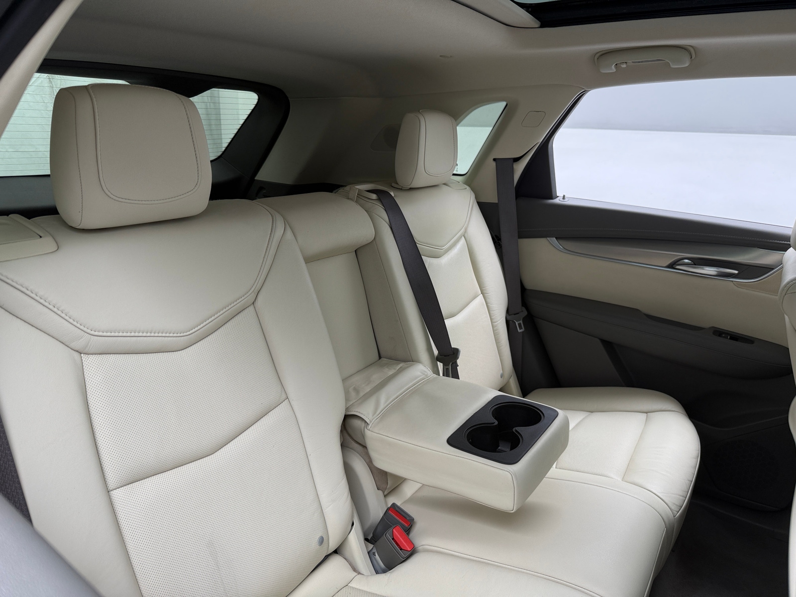 Thumbnail: 2017 Cadillac XT5 - 5