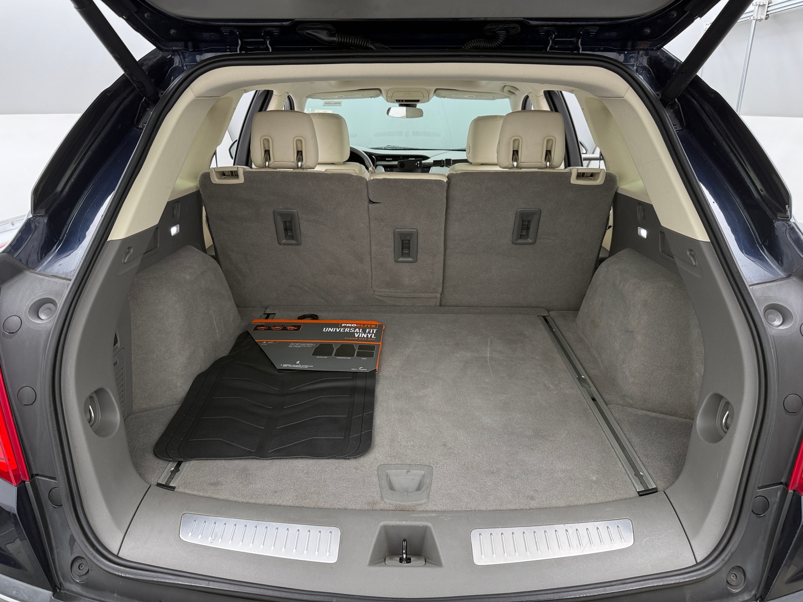 Thumbnail: 2017 Cadillac XT5 - 6