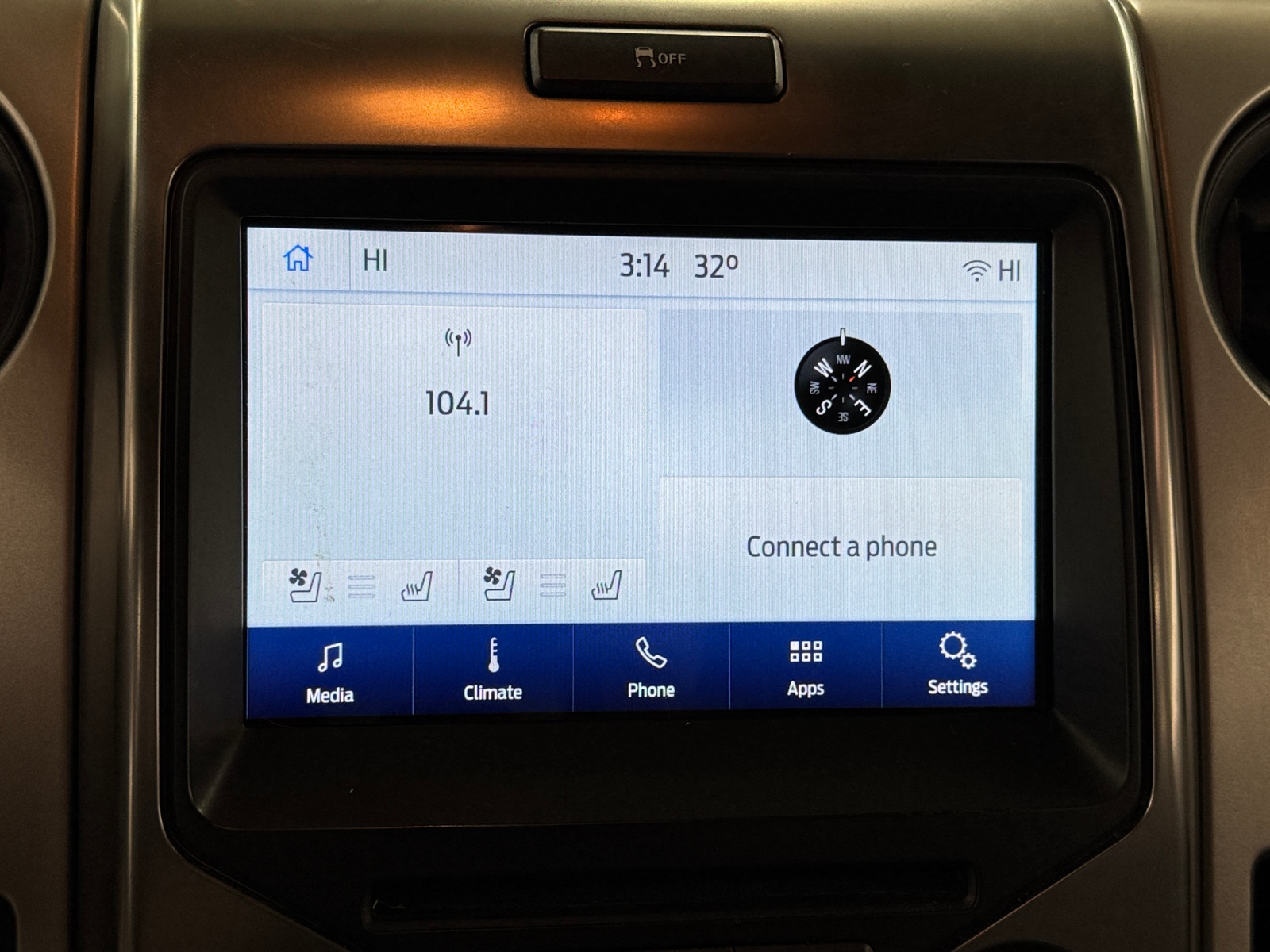 Thumbnail: 2013 Ford Econoline - 3