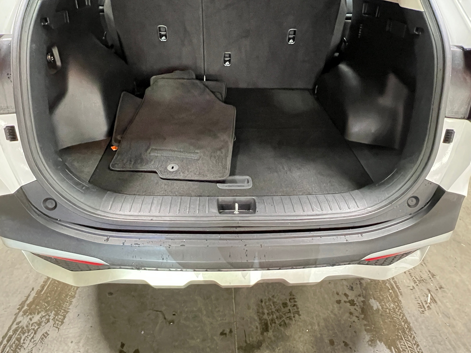 Thumbnail: 2024 Kia Sportage - 6