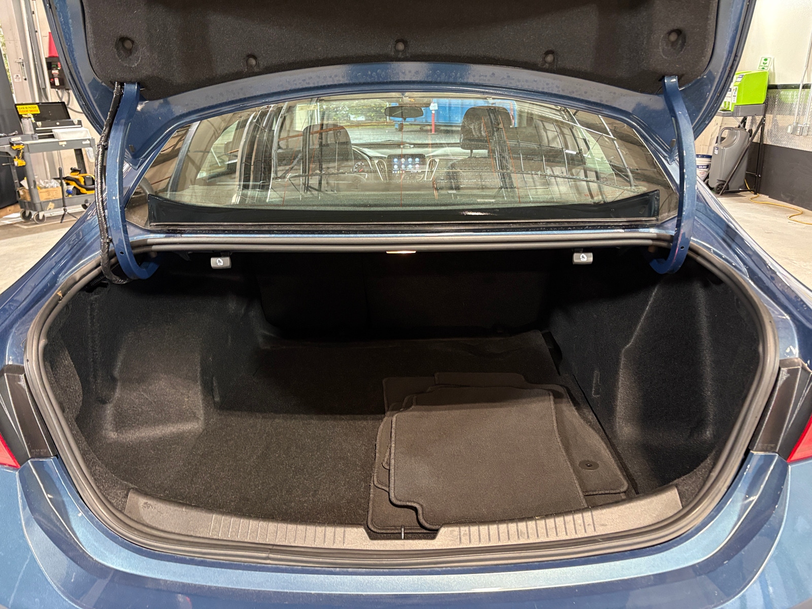 Thumbnail: 2024 Chevrolet Malibu - 7