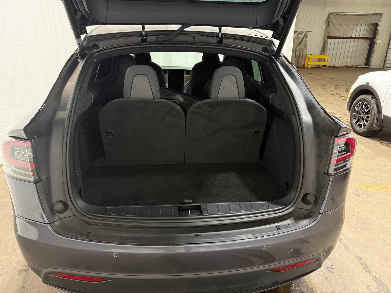 Thumbnail: 2020 Tesla Model X - 6