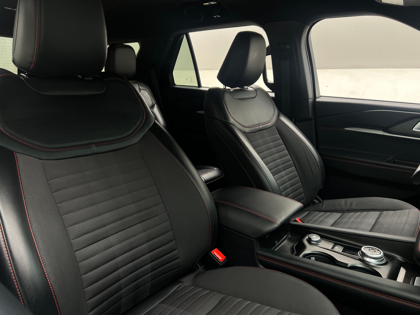 Thumbnail: 2025 Ford Explorer - 2