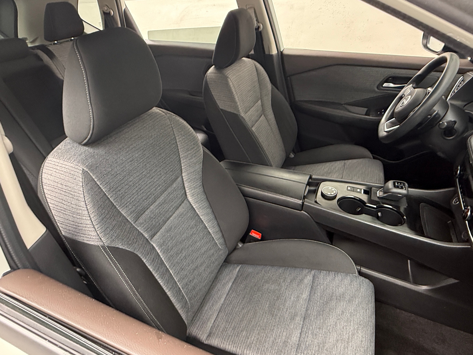 Thumbnail: 2023 Nissan Rogue - 2