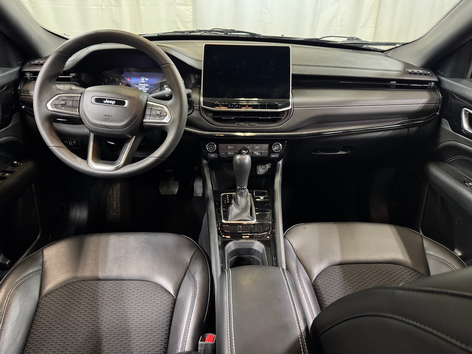 Thumbnail: 2022 Jeep Compass - 2