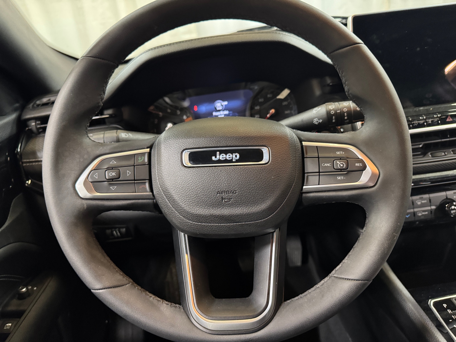 Thumbnail: 2022 Jeep Compass - 4