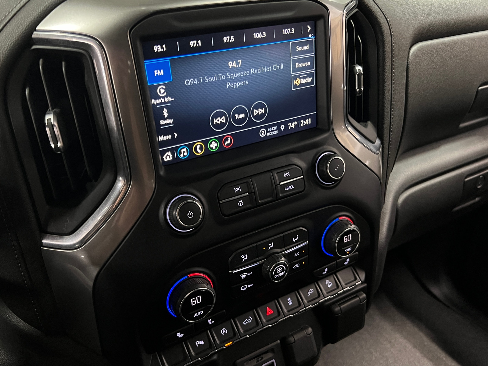 Thumbnail: 2021 Chevrolet Silverado 1500 - 4