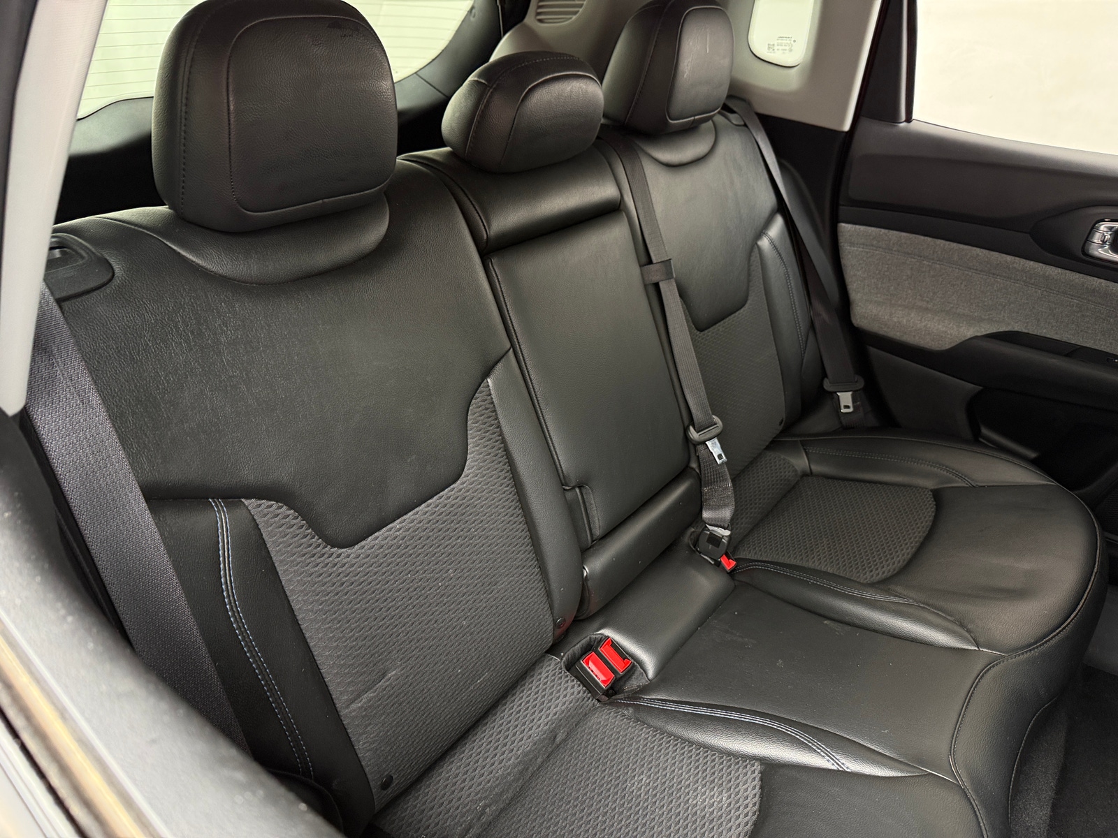 Thumbnail: 2022 Jeep Compass - 6