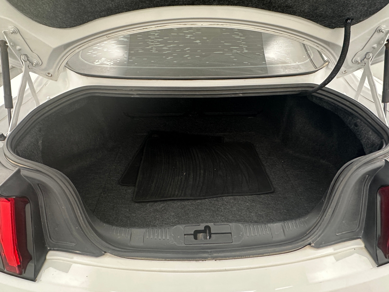 Thumbnail: 2018 Ford Mustang - 4